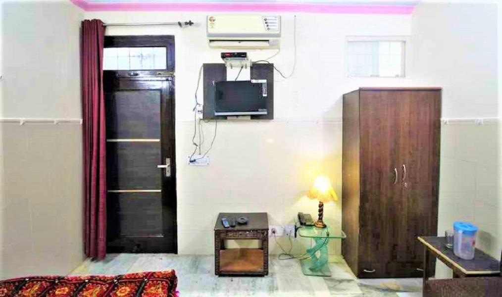 Central Guest House , Walk In Dargah & Markaz Ню Делхи Екстериор снимка
