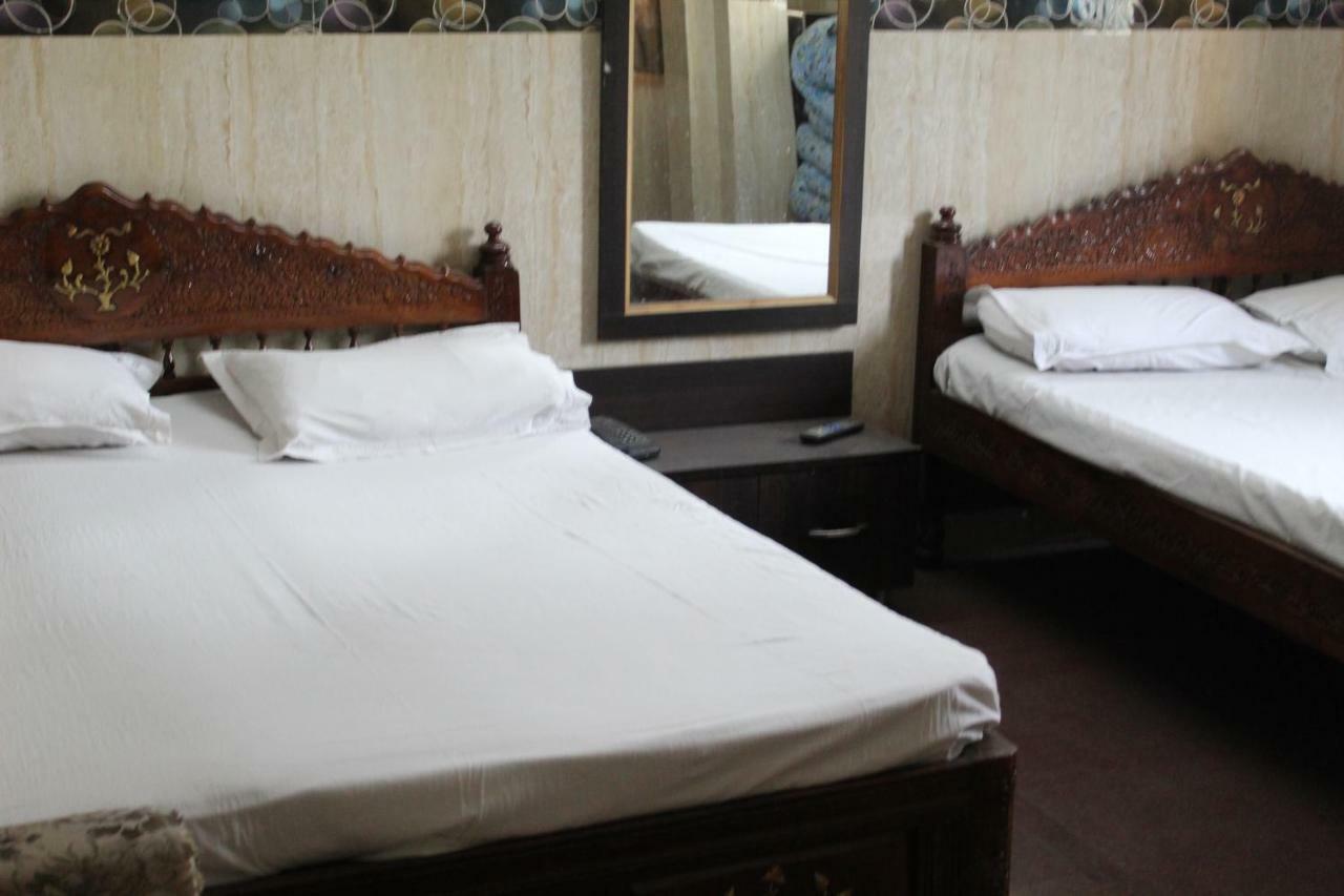 Central Guest House , Walk In Dargah & Markaz Ню Делхи Екстериор снимка